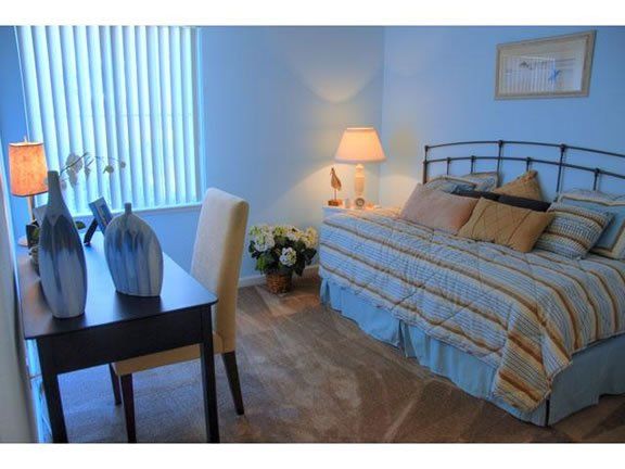 Plaza Club Apartments