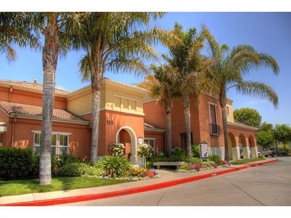 Plaza Club Apartments