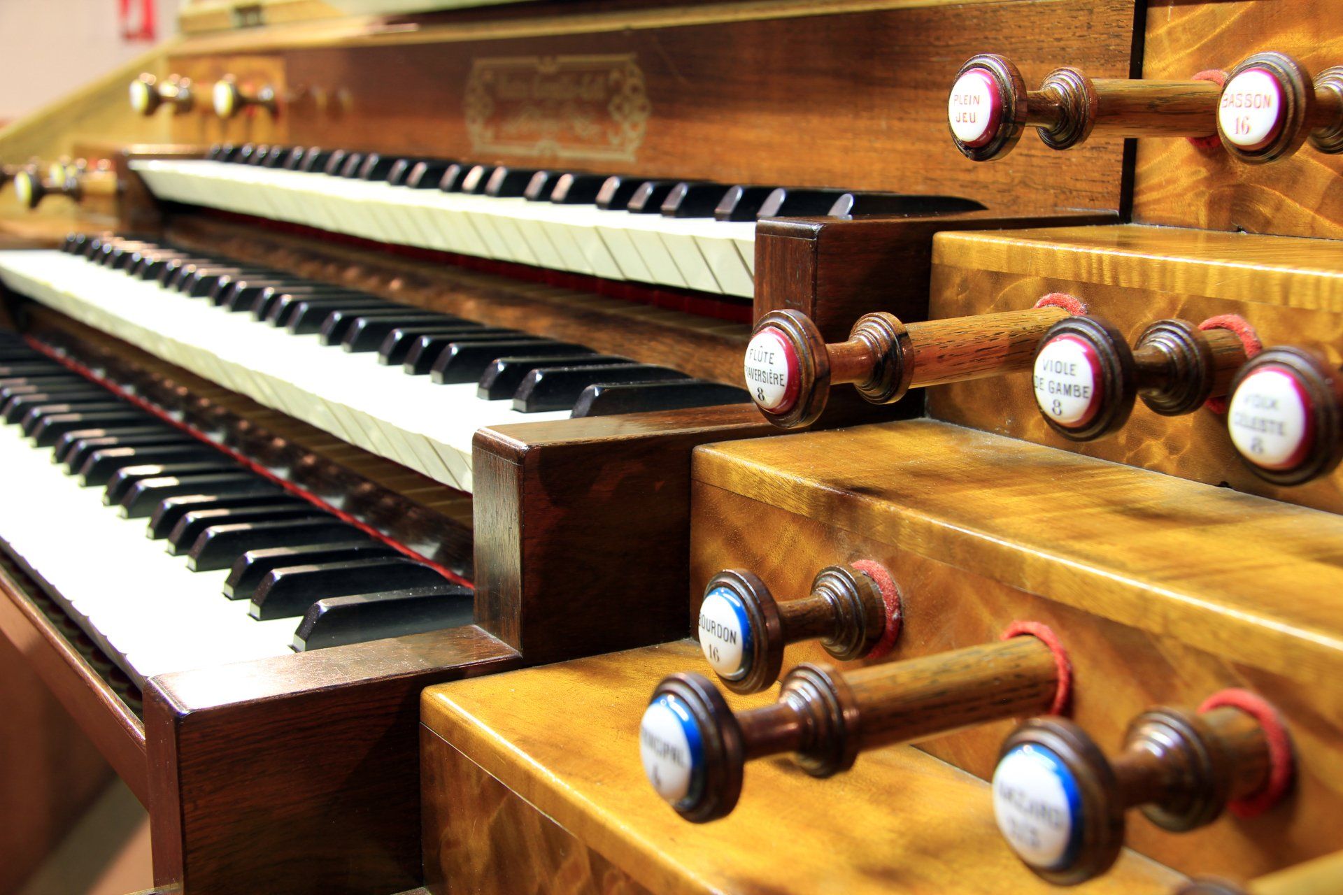 Upright Piano Mover — Upright Piano in Signal Hill, CA Upright Piano Mover — Upright Piano in Signal Hill, CA
