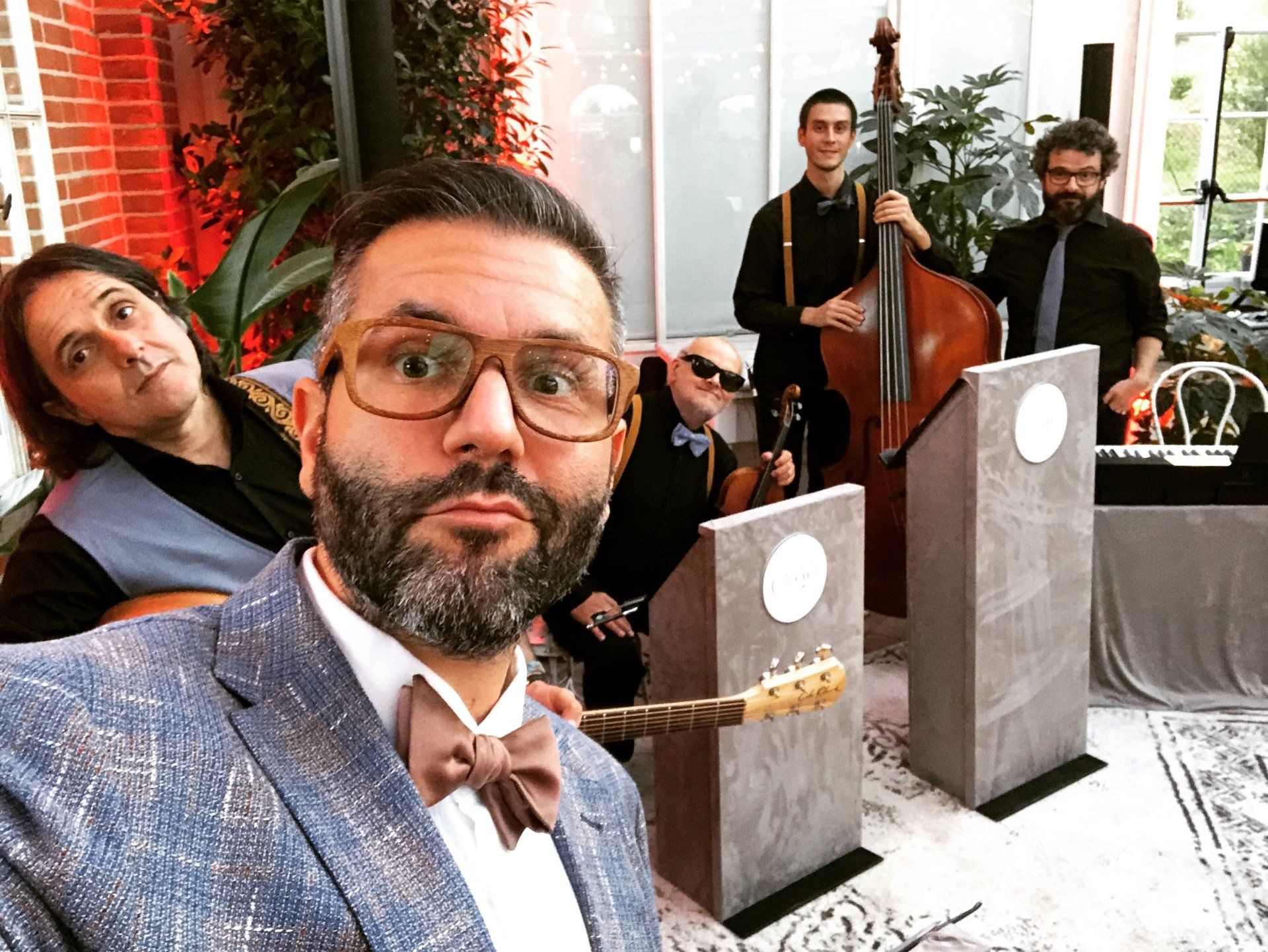 Stefano in faccia da crooner