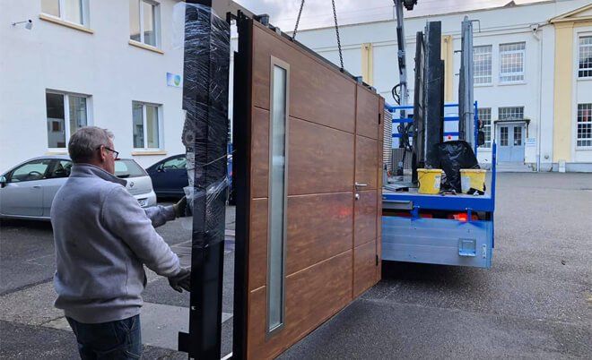 Pose et installation facile de nos portes de garage basculantes Trihome Menuiseries