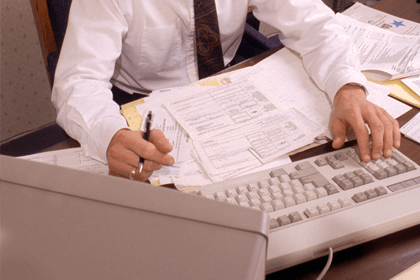 payroll solutions for large and small businesses