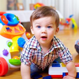 kid with blue eyes