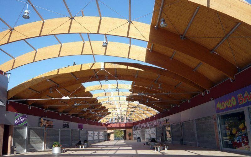 realizzazione palazzetto commerciale