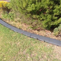 edge 2 edge kerbing edge curve around a tree