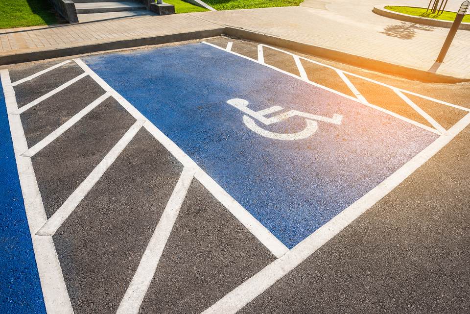 Posto auto per handicappati