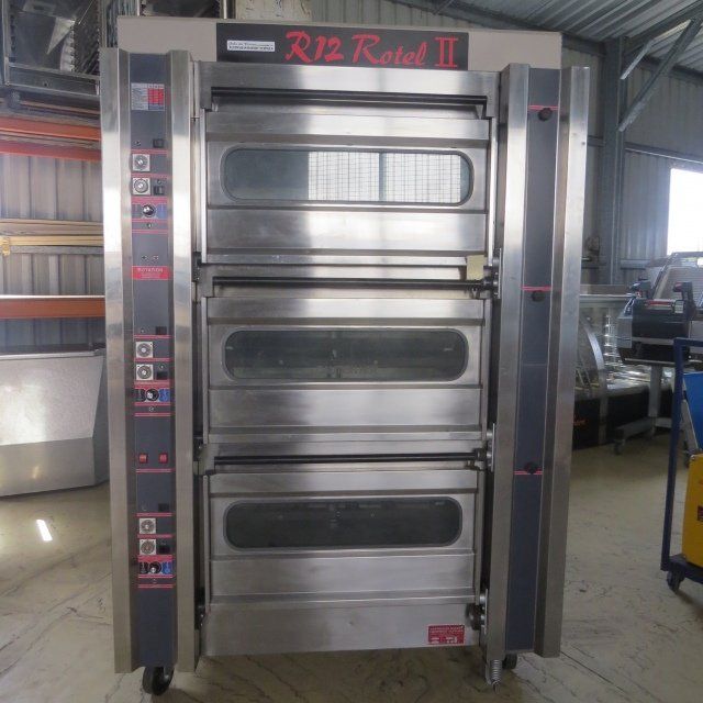 A r12 rated ii oven is sitting in a warehouse