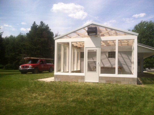 garages & sheds