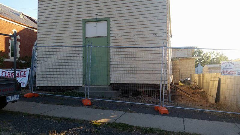 Down Under Restumping Raising Service in Bendigo