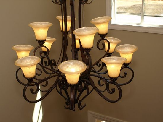 lampadario in ferro battuto