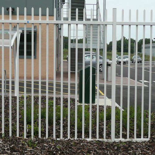 Commercial fencing image