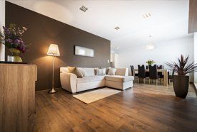 wooden floor polishing