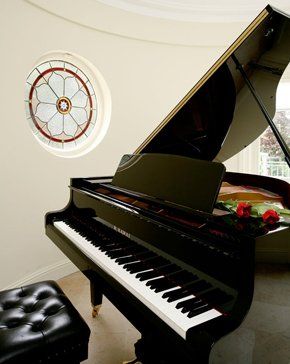 Piano tuning - Winchester, Hampshire - C.R. Kipling (TEC.H.DIP.MIT) - Piano Piano
