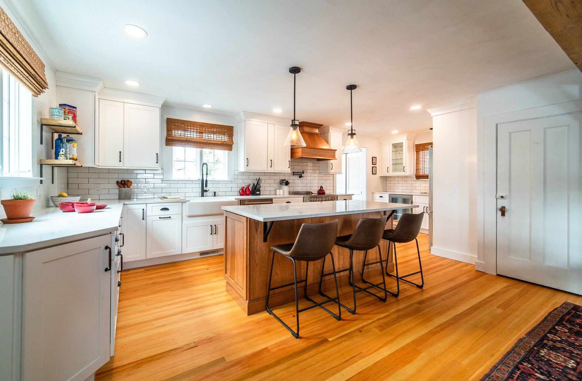 Kitchen Cabinets & Counters - Kitchen Living LLC in Marlborough, CT