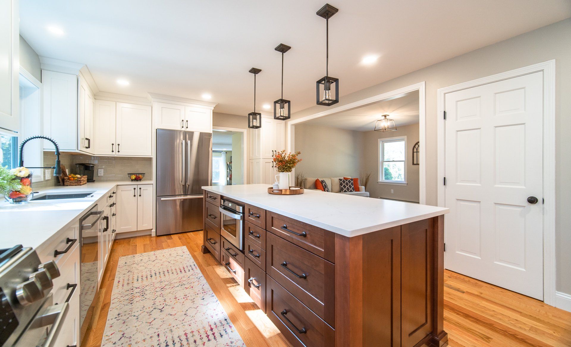 Kitchen Cabinets & Counters - Kitchen Living LLC in Marlborough, CT