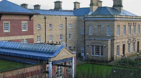 Oulton Hall Hotell
