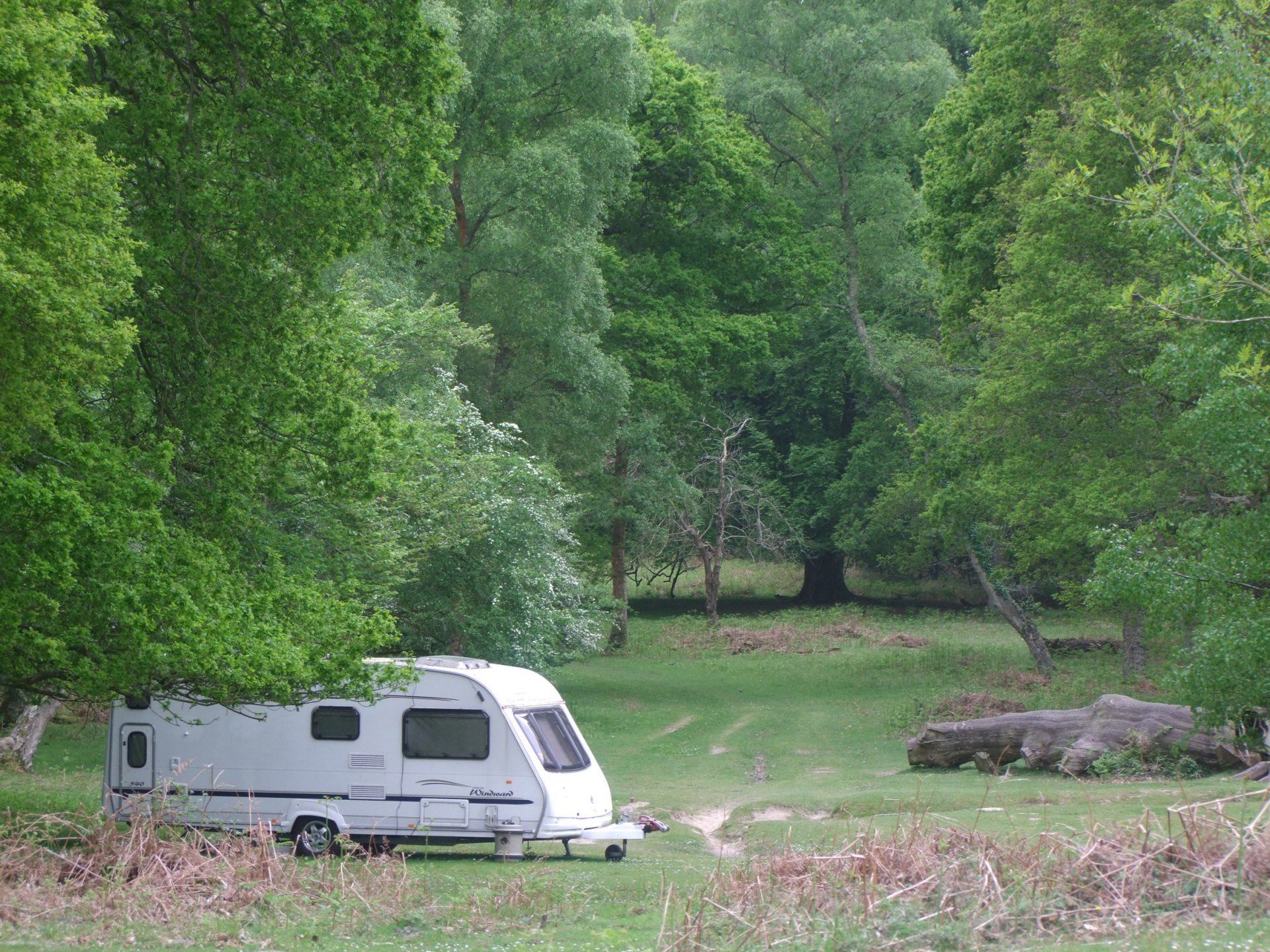 Denny Wood Cool Caravanning Caroline Mills