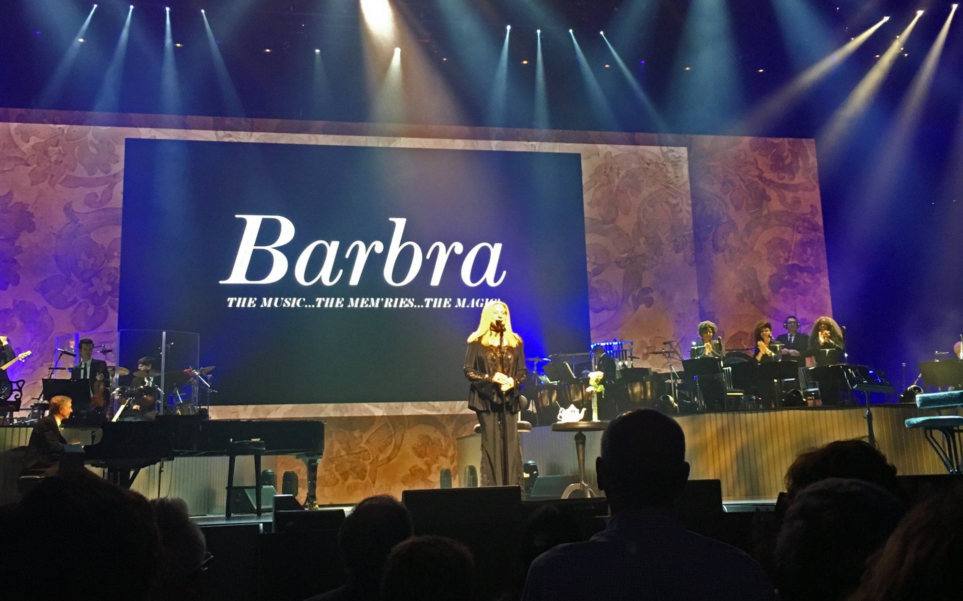 Streisand performs in Boston, 2016. Photo by: Barbra Archives Streisand performs in Boston, 2016. Photo by: Barbra Archives