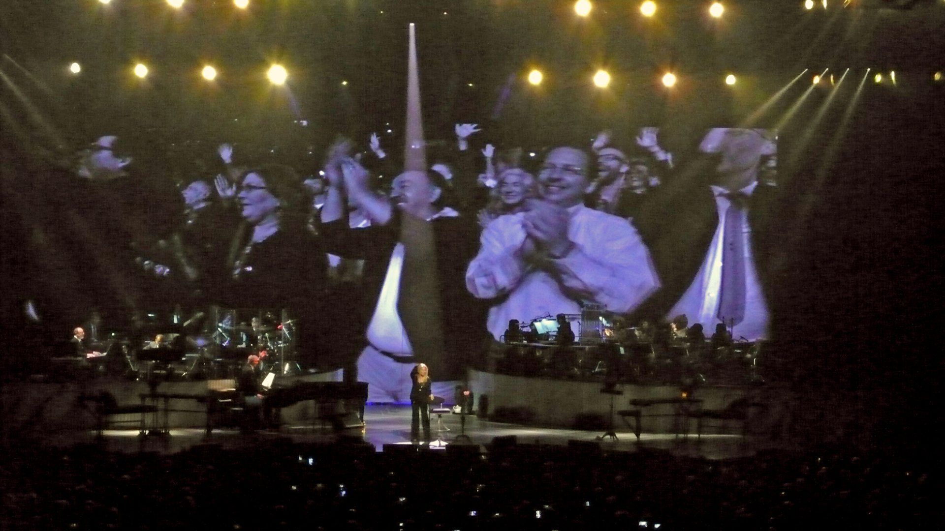 Streisand on stage in Brooklyn, 2017. Photo by: Walter McBride
