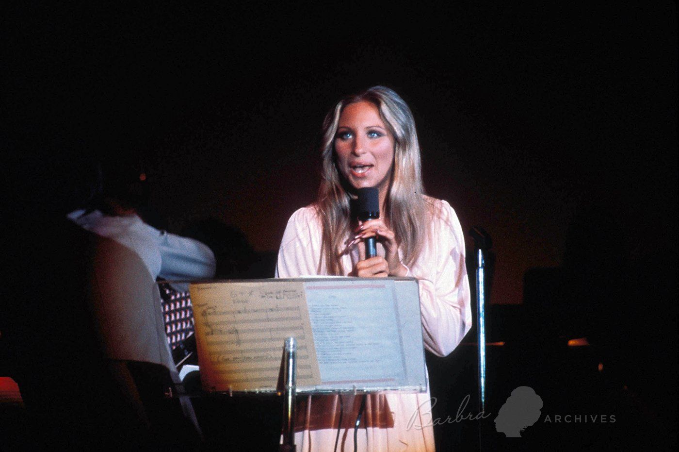 Credit Image: Globe Photos/ZUMAPRESS.com Barbra Streisand sings for the Columbia employees.