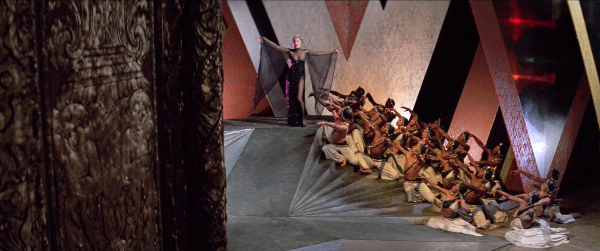 Dancers and Streisand perform 