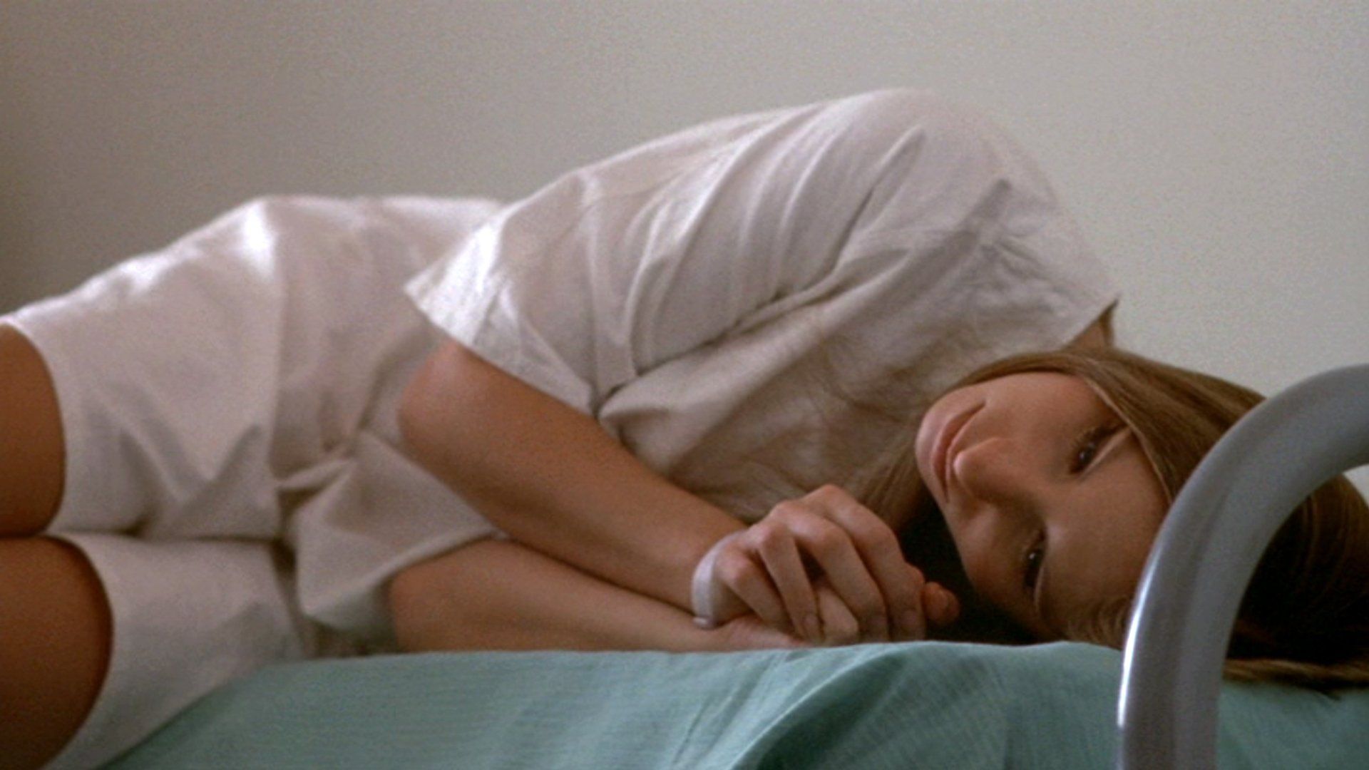 Barbra Streisand as Margaret Reynolds in the 1972 movie Up the Sandbox.