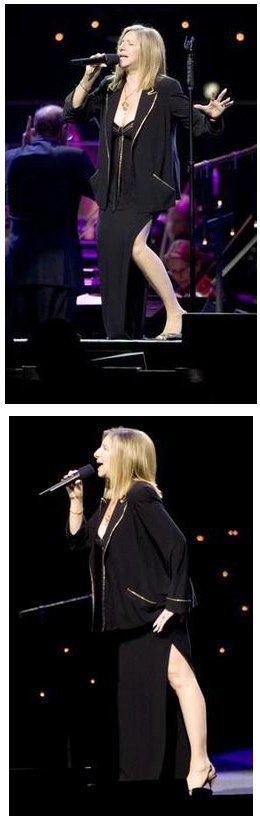 Streisand singing in Phoenix, AZ, 2006.