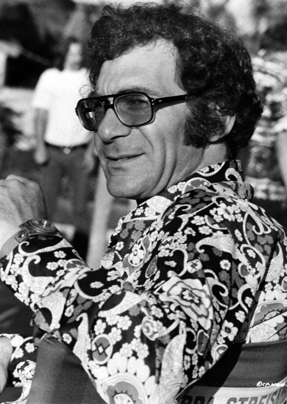 Photo of director Sydney Pollack. Photo of director Sydney Pollack.
