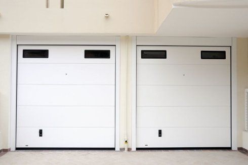 due serrande automatizzate per garage