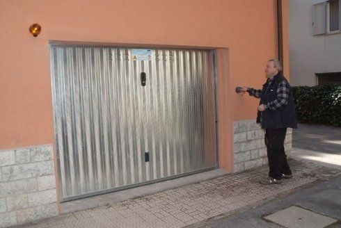 apertura serranda automatizzata