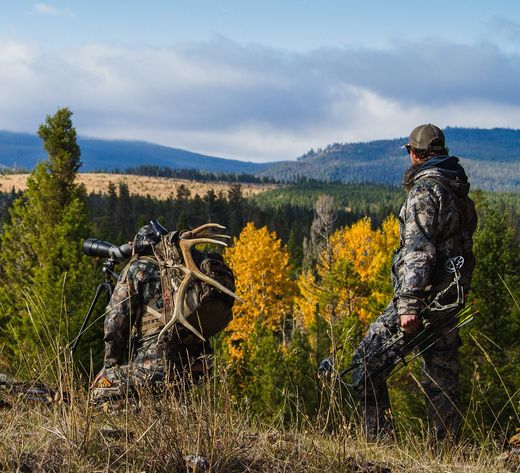 camouflage men hunting