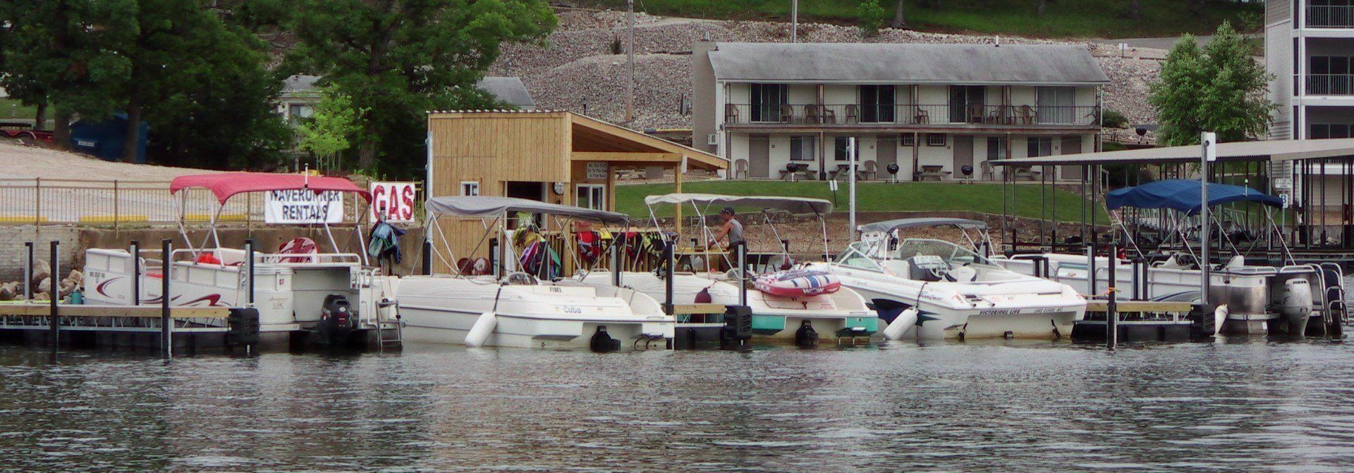 Dirty Duck Boat Rentals | Lake of the Ozarks