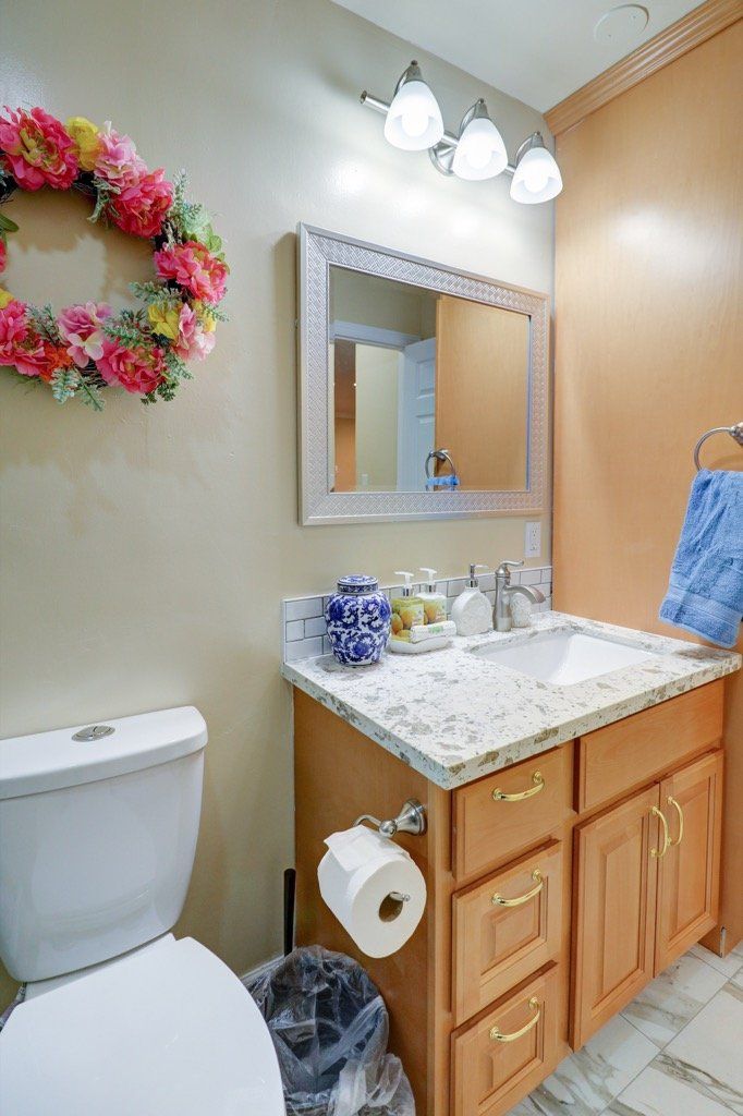 1546 Maurice Lane-9