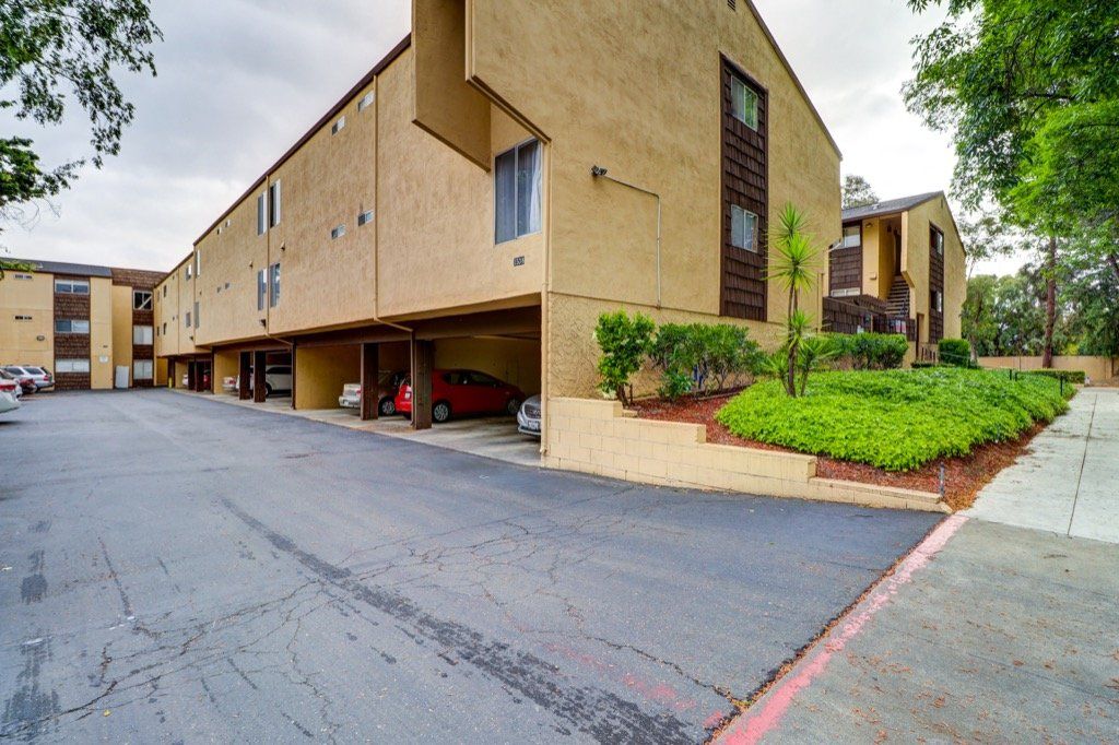 1546 Maurice Lane-2