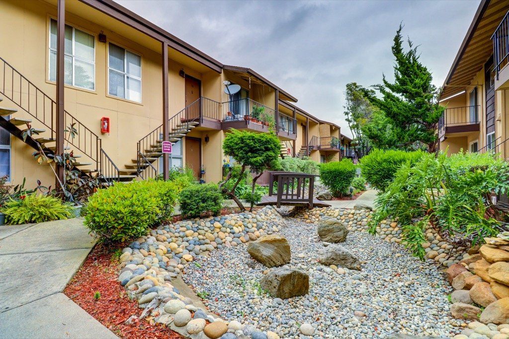 1546 Maurice Lane-3