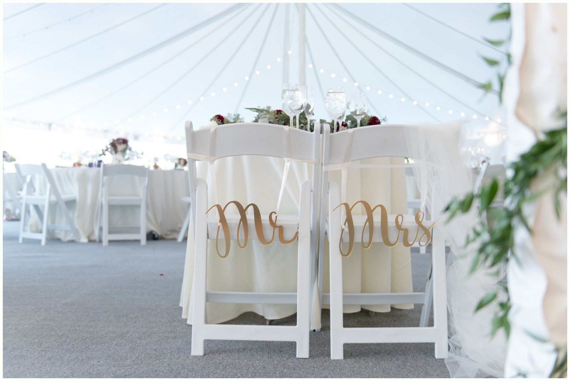 White wedding chairs with gold 