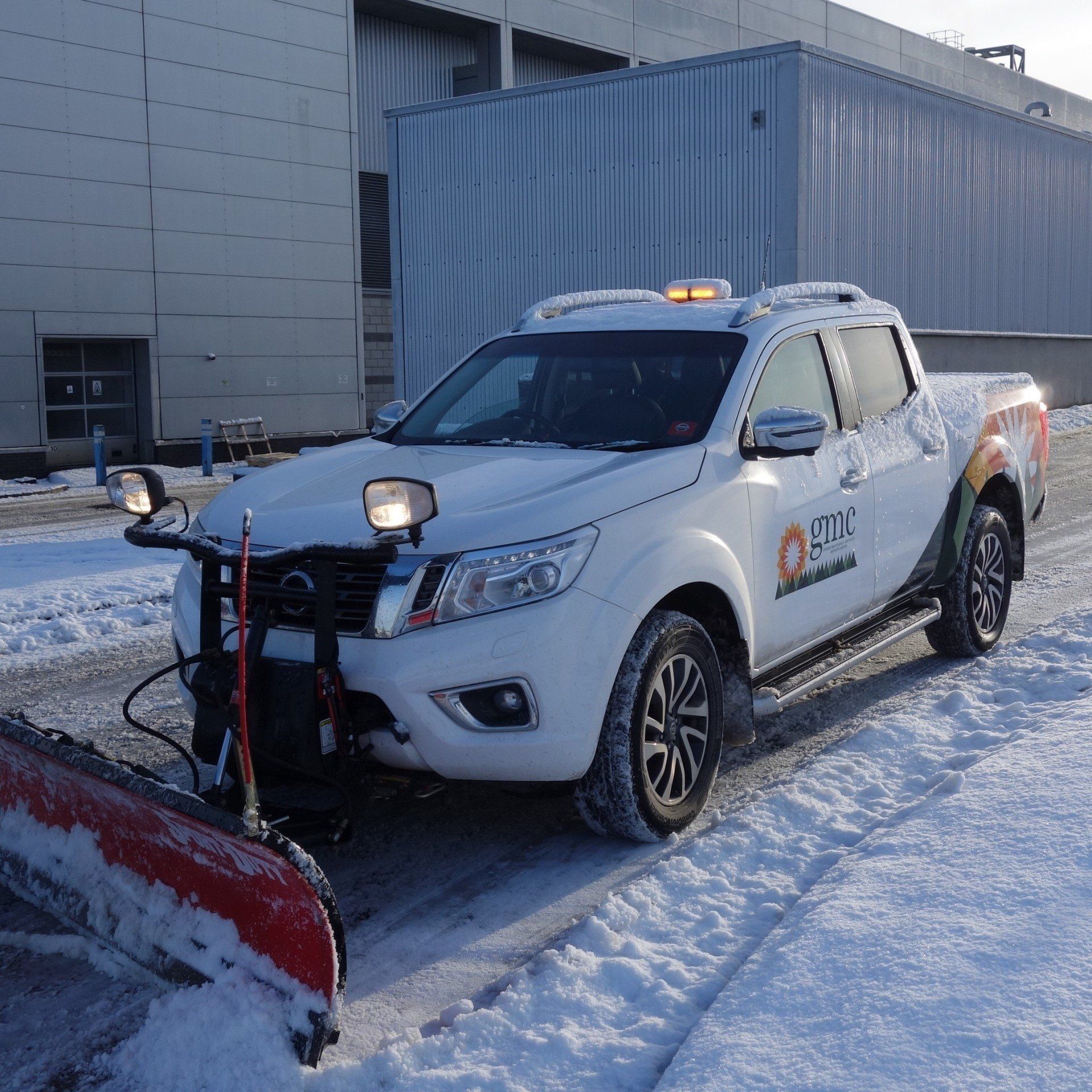 Nissan Navara snow clearance
