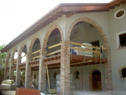 RISTRUTTURAZIONE COMPLESSO “CORTE MOREA” – LESTANS (PN)