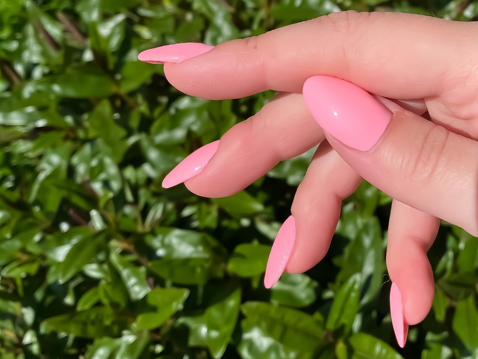 BIAB lange nagels met een roze kleur