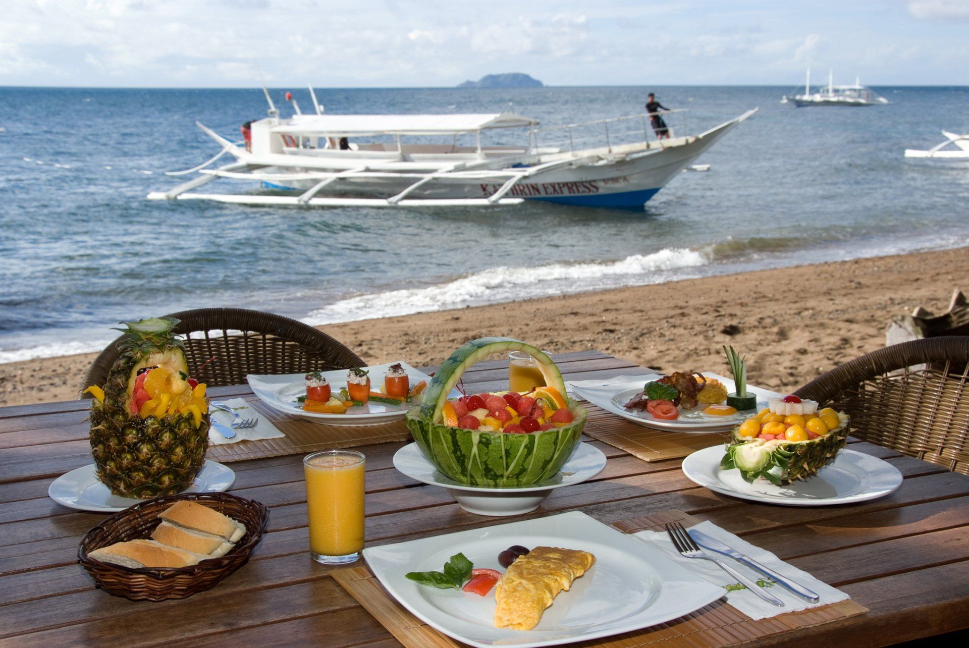 Praia de mergulho em Dumaguete nas Filipinas