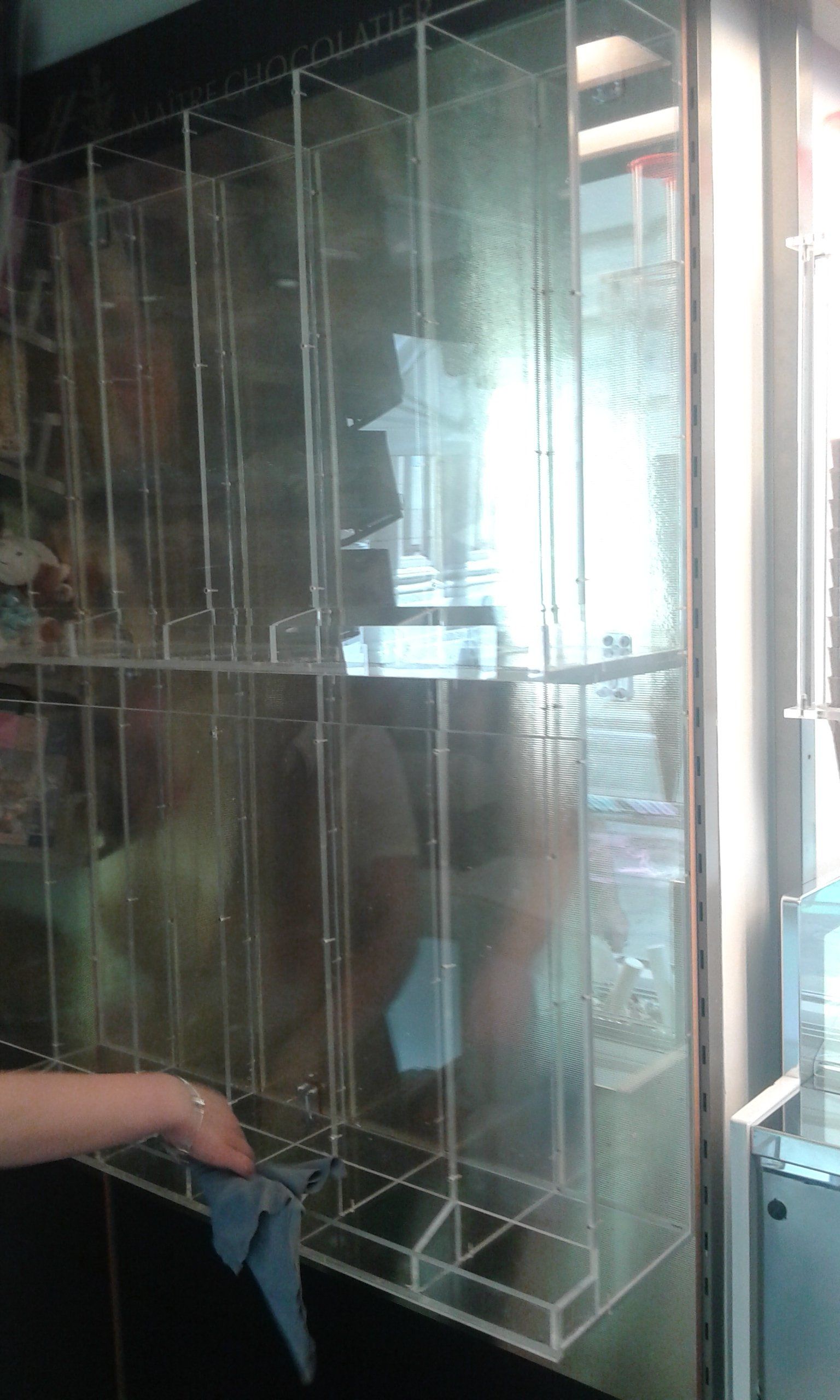lavorazione plexiglass
