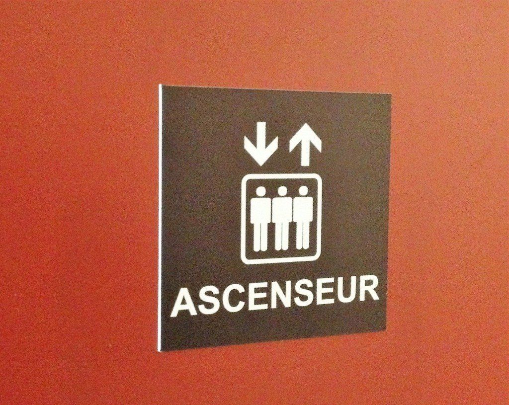 Signalétique pictogramme ascenseur