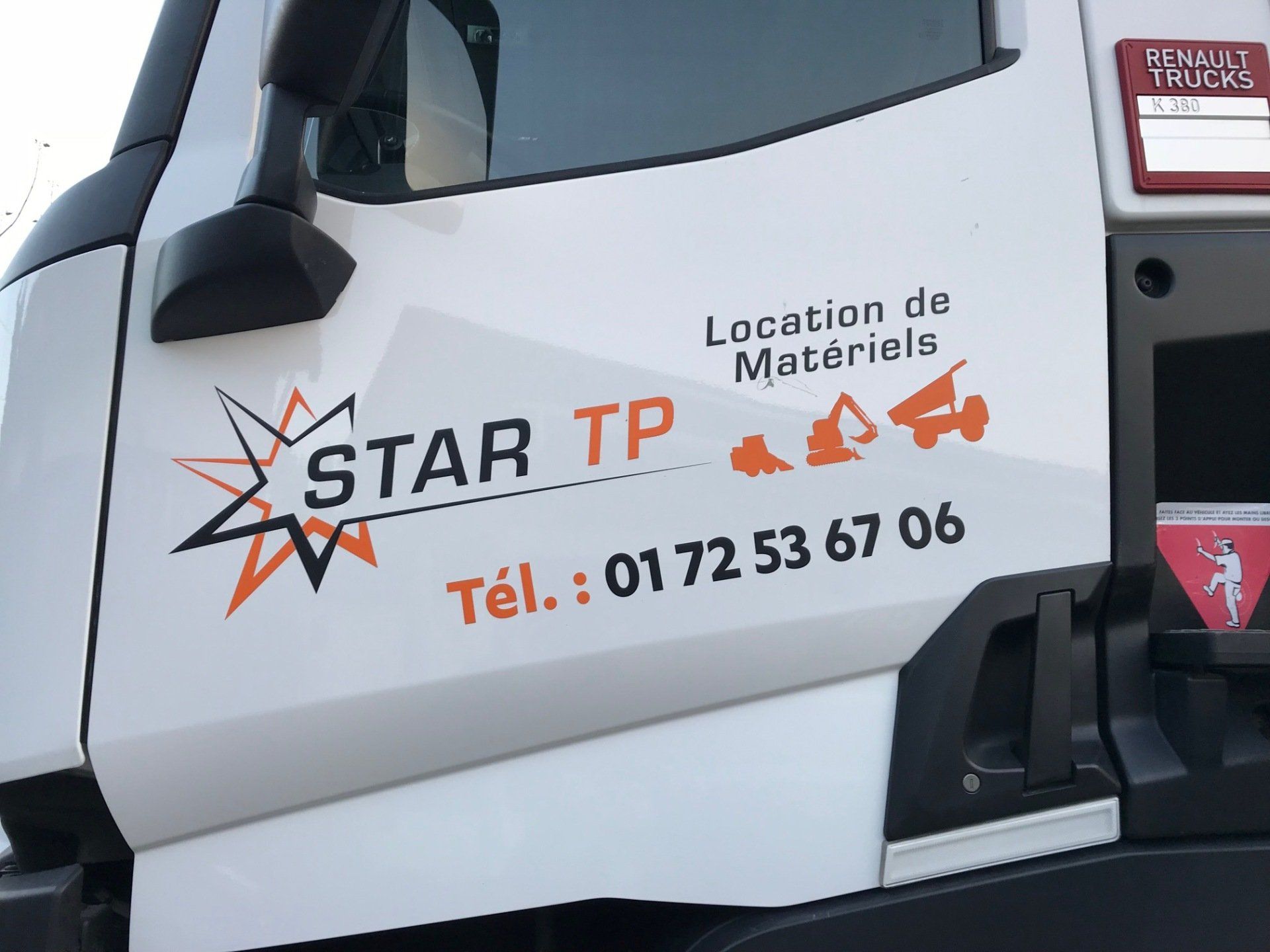 Marquage véhicule stickers découpé