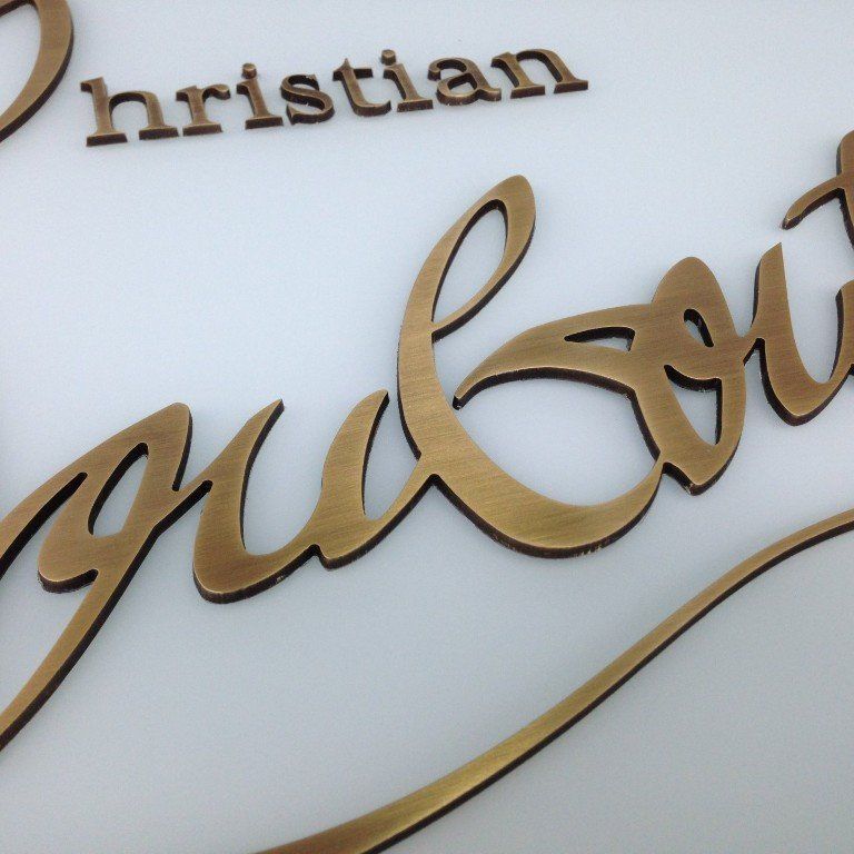 lettres decoupees louboutin