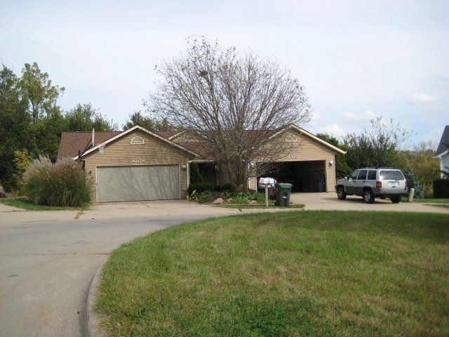 1006 Cambria Ct