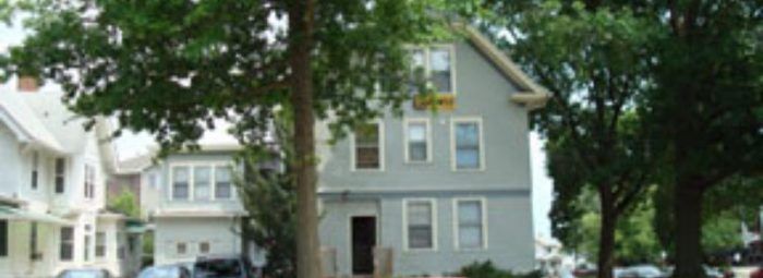 308 N. Clinton, Iowa City, IA 52245