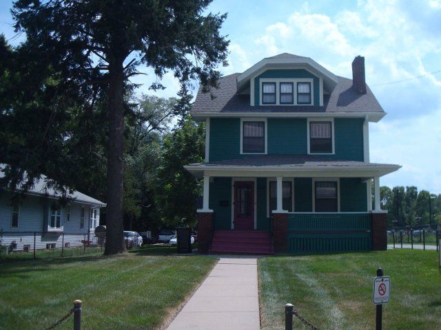 131 Grove St