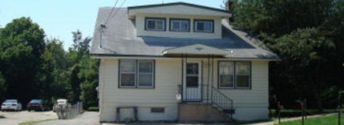 4 E. Prentiss St., Iowa City, IA 52240