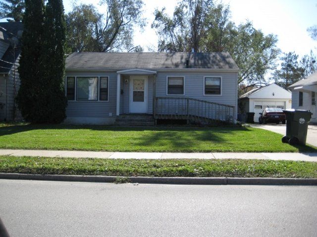 923 Rider St.