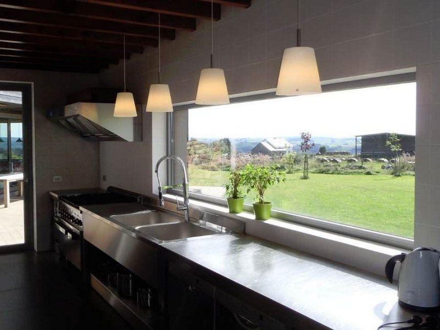 vrij uitzicht vanuit keuken